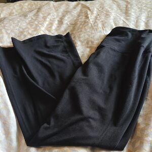 Zella Black  Sleek and Versatile